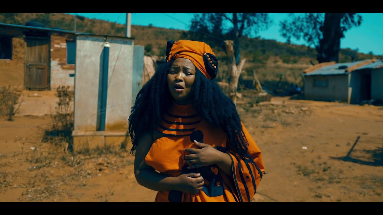 VIDEO: Rethabile Khumalo – Ntyilo Ntyilo