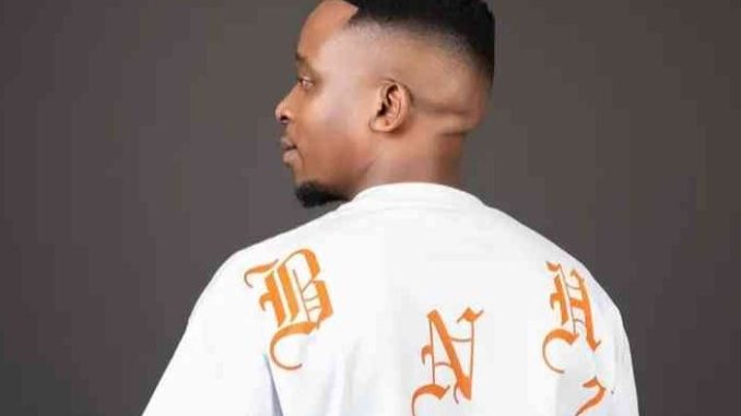 15 Romeo Makota – Amapiano Mix (May 2025)