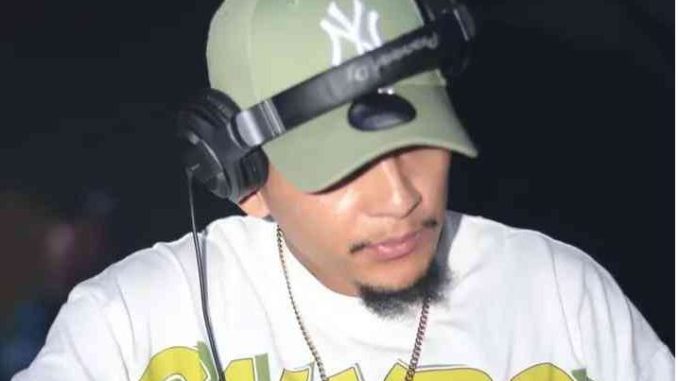25 DJ Ice Flake – The Ice Flake Show Season 11 Episode 1